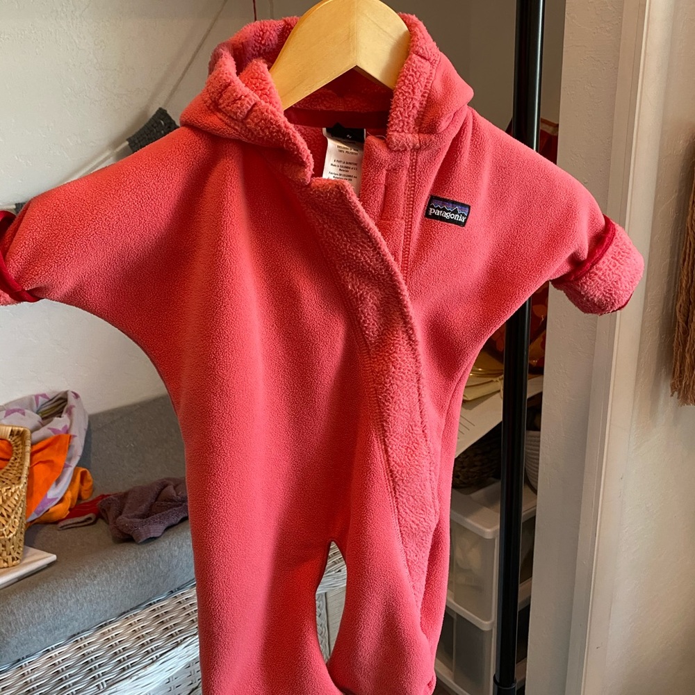 Patagonia infant onesie fleece 0-12lb